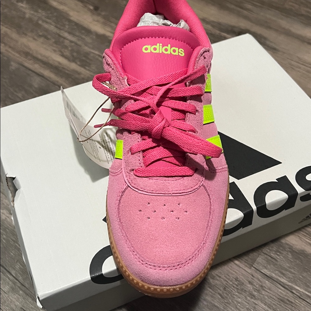 Adidas : women’s breaknet sleek Pink Suede with Neon Yellow Stripes - 7.5 - Picture 2 of 7